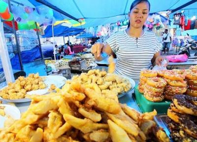 10 غذای خیابانی محلی که می توانید در بالی امتحان کنید