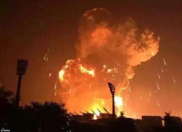 انفجار مرگبار دیگ بخار در کارخانه ای در هند انفجار مرگبار دیگ بخار در کارخانه ای در هند