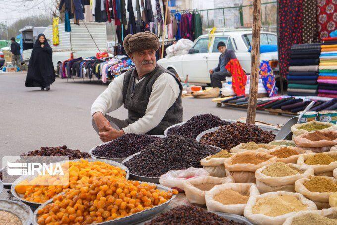 خبرنگاران بازار هفتگی صومعه سرا تعطیل شد خبرنگاران بازار هفتگی صومعه سرا تعطیل شد