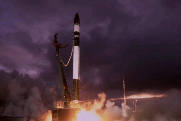 شرکت راکت لب محموله ناسا را به فضا برد