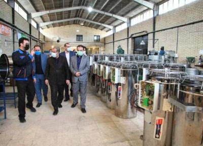 خبرنگاران استاندار قزوین از چند واحد تولیدی در شهرک صنعتی لیا بازدید کرد